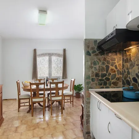 Casa Amarela Holiday home *