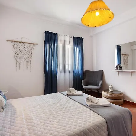 Casa Amarela * 塔维拉